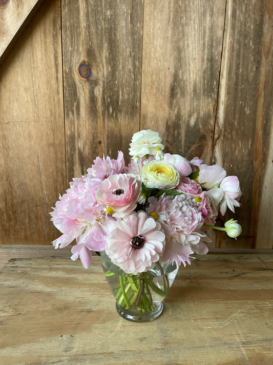Small Flower Arrangement - Romantic Posy